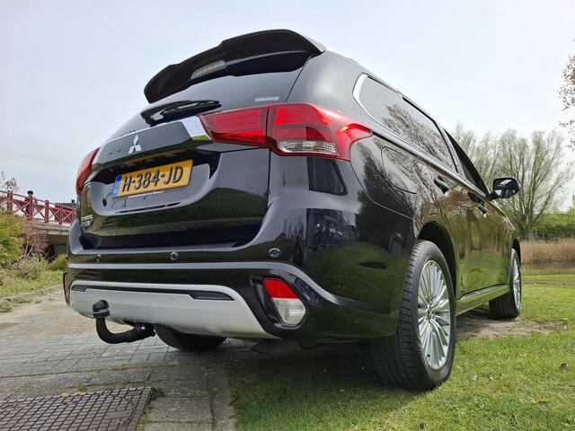 Mitsubishi OUTLANDER 2.4 PHEV Intense+ | Trekhaak | All seasons
