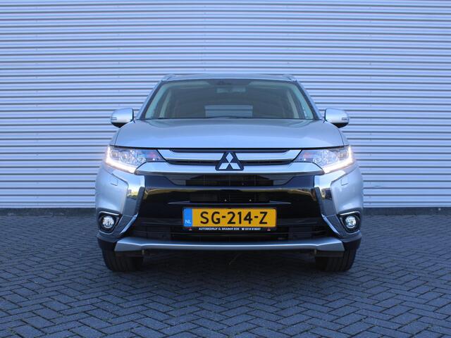 Mitsubishi OUTLANDER 2.0 Connect Pro | Stuur-/stoelverwarming | 360 Camera | Dodehoek detectie | Apple Carplay/Android Auto | LED | 18" LM |