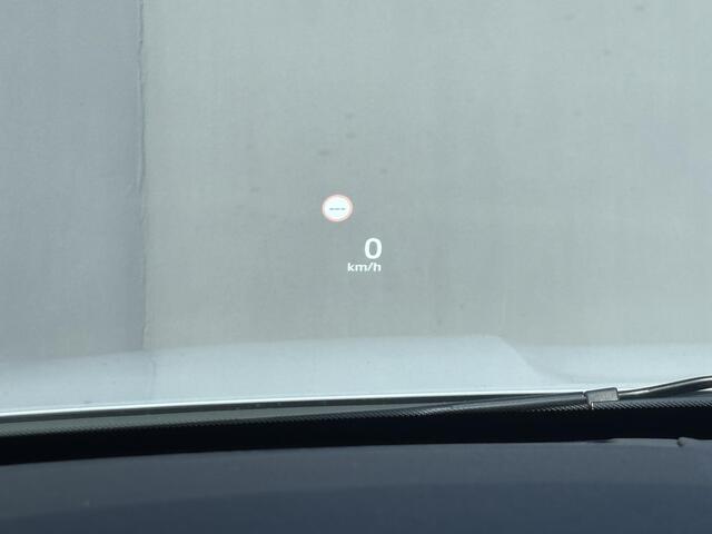 Mitsubishi OUTLANDER 2.4 PHEV Business Edition / 1600kg Trekgewicht / 8 jaar Garantie / Origineel NL Auto / Yamaha Audio Installatie / Navigatie/ Apple Carplay Android Auto / Stuur-& Stoelverwarming / 360 Camera / HUD / Elektrische Achterklep / PHEV AWD 4WD