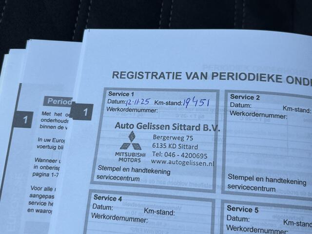 Mitsubishi OUTLANDER 2.4 PHEV Business Edition / 1600kg Trekgewicht / 8 jaar Garantie / Origineel NL Auto / Yamaha Audio Installatie / Navigatie/ Apple Carplay Android Auto / Stuur-& Stoelverwarming / 360 Camera / HUD / Elektrische Achterklep / PHEV AWD 4WD