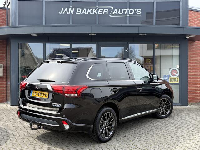 Mitsubishi OUTLANDER 2.0 PHEV S-Edition ? Leer ? Kanteldak ? Camera ? Trekhaak ?