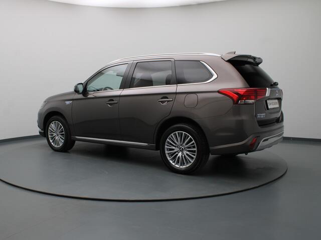 Mitsubishi OUTLANDER 2.4 PHEV 225pk Intense Camera | Navig | Cruise Contol