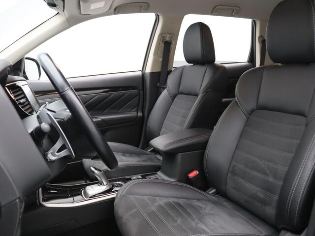 Mitsubishi OUTLANDER 2.4 PHEV 225pk Intense Camera | Navig | Cruise Contol