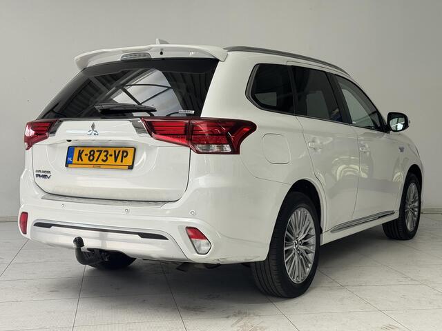 Mitsubishi OUTLANDER 2.4 PHEV Intense | Trekhaak | Achteruitrijcamera | Stoelverwarming | Cruise Control |