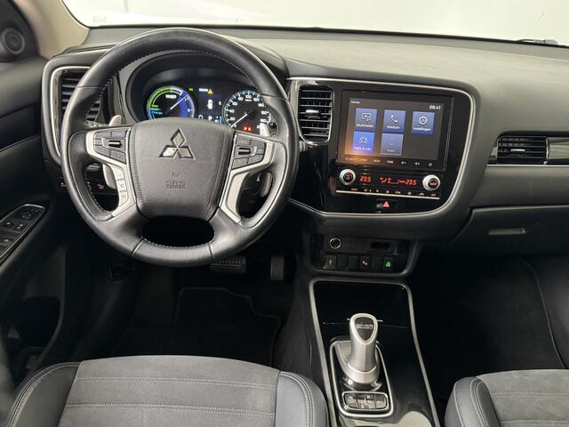 Mitsubishi OUTLANDER 2.4 PHEV Intense | Trekhaak | Achteruitrijcamera | Stoelverwarming | Cruise Control |