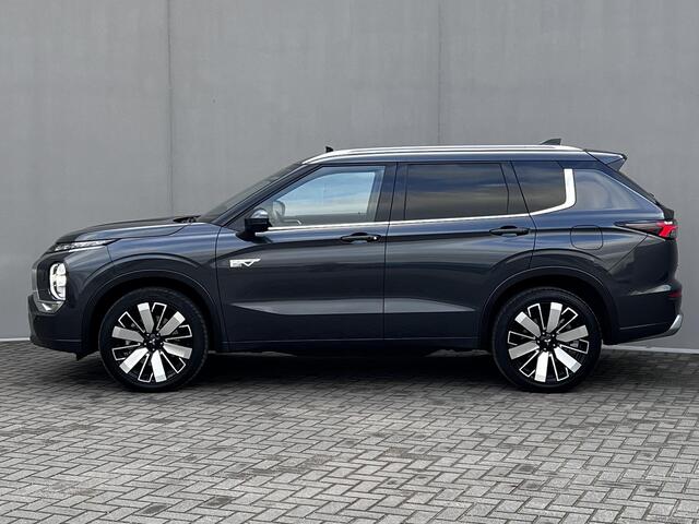 Mitsubishi OUTLANDER 2.4 PHEV Instyle 4WD S-AWC Automaat / Fabrieksgarantie tot 04-2033 / Leder / NL auto / Stoelventilatie / Stuur-, stoel- en achterbankverwarming / Navigatie / Elektrische stoelen en klep / HUD / Cam 360° / snelladen / 20" LM wielen /