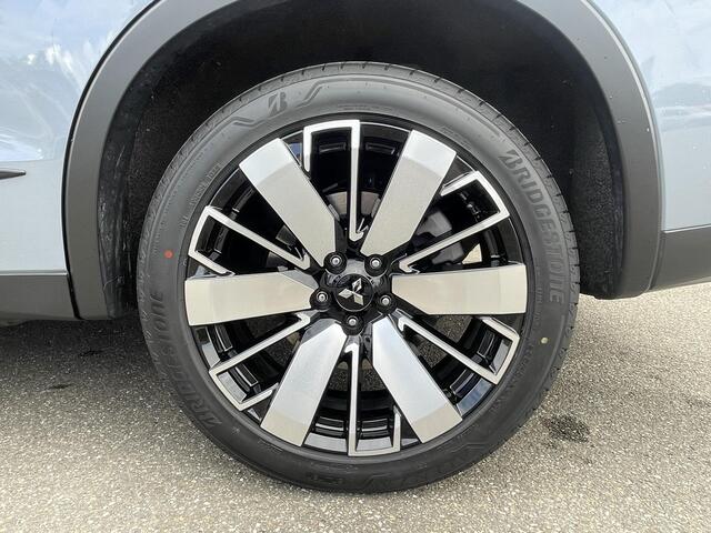 Mitsubishi OUTLANDER 2.4 PHEV First Edition