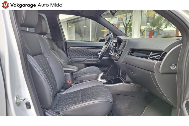 Mitsubishi OUTLANDER 2.4 PHEV 4WD Automaat Instyle | Trekhaak