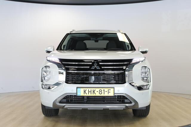 Mitsubishi OUTLANDER 2.4 PHEV Instyle | Schuif- kanteldak | Leer | Head-Up