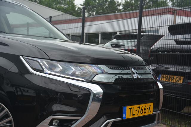 Mitsubishi OUTLANDER 2.4 PHEV Intense+ | Navigatie | Clima | Leer | Stoelverwarming | LED Verlichting | NL auto!! |