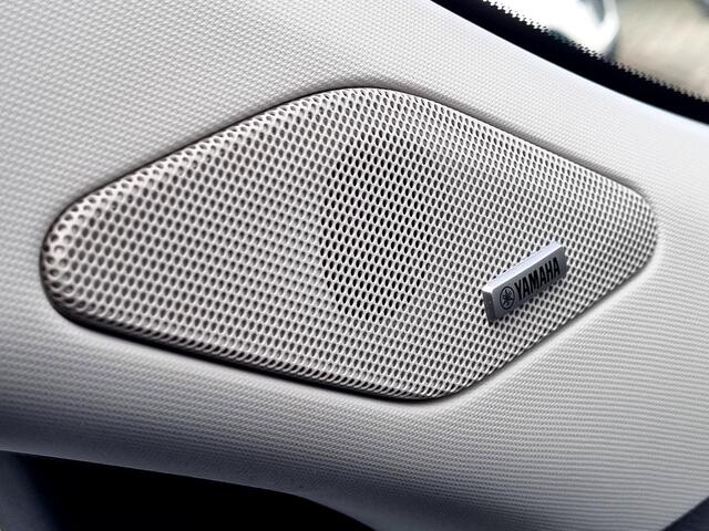 Mitsubishi OUTLANDER 2.4 PHEV Intense / Adaptief Cruise Control / Apple Carplay&Android Auto / 1600kg trekgewicht / Full-Map Navigatie / Airco / Stoelverwarming Voor / 360 Camera+Sensoren /
