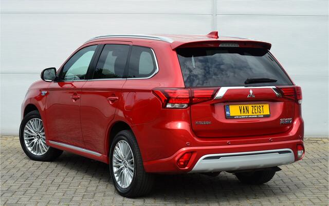 Mitsubishi OUTLANDER PHEV 2.4 INSTYLE 4WD | PLUG IN HYBRID | V2H | SOH % | LEER | LDW | CRUISE | CLIMATE | PDC | CAMERA | ELEKTR. ACHTERKLEP | FABRIEKSGARANTIE TOT 04-03-2027* | ALL IN RIJKLAARPRIJS