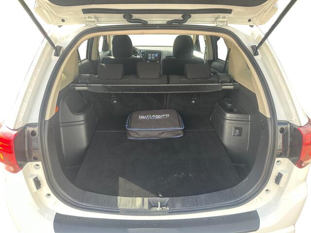 Mitsubishi OUTLANDER 2.4 PHEV Pure+ | TREKHAAK | CAMERA | GARANTIE |