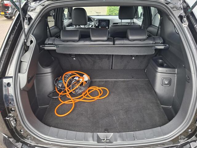 Mitsubishi OUTLANDER 2.4 PHEV Intense - Dealerond. | Leder | Stoel/stuurverw. | 360 cam.
