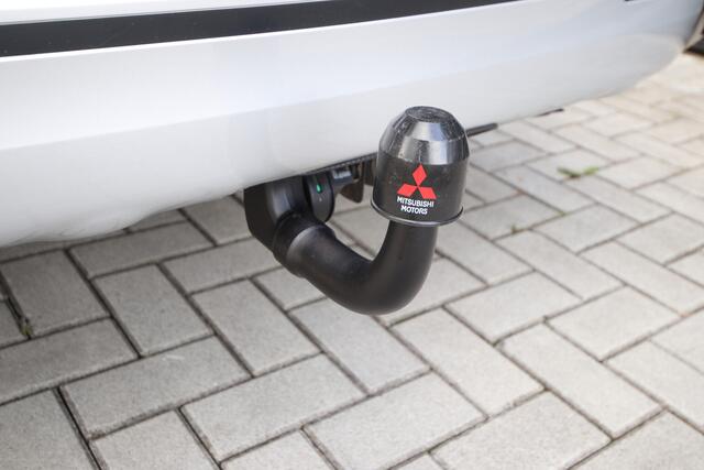 Mitsubishi OUTLANDER 2.4 PHEV Pure Trekhaak, Dealer O.H.