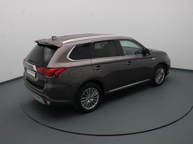 Mitsubishi OUTLANDER 2.4 PHEV Instyle Apple Carplay/Android Auto
