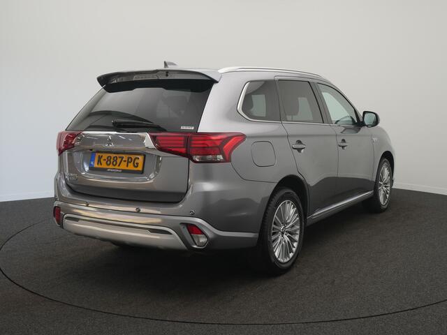 Mitsubishi OUTLANDER 2.4 PHEV Pure+ - RIJKLAARPRIJS - All Seasonbanden - Achteruitrijcamera - Adaptive Cruise Control - Stoel- en Stuurverwarming!