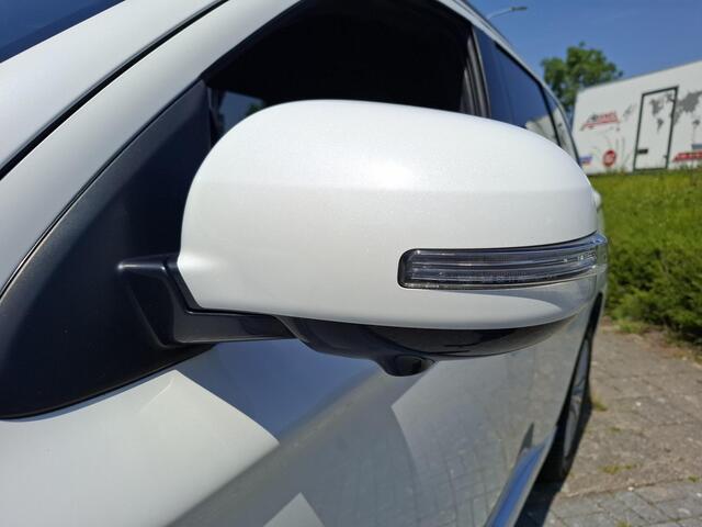 Mitsubishi OUTLANDER 2.4 PHEV Instyle Apple Carplay & Android auto | Stuur- en Stoelverwarming