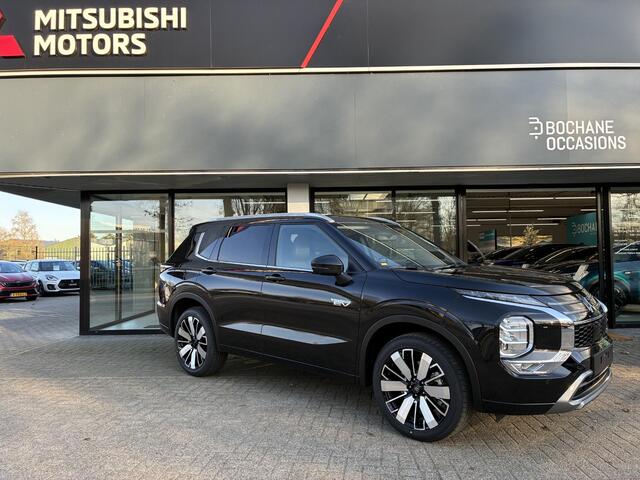 Mitsubishi OUTLANDER 2.4 PHEV First Edition NIEUW UIT VOORRAAD LEVERBAAR | 2-zone Climate Control | Adaptieve Cruise Control | Parkeersensoren voor- en achter (8) | 20" lichtmetalen velgen | Blind Spot Warning | Apple CarPlay & Android Auto | Synthetisch lederen bekleding | 8