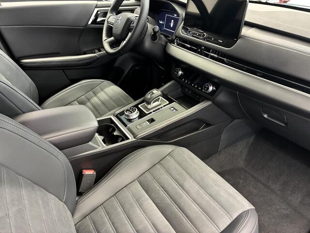 Mitsubishi OUTLANDER 2.4 PHEV First Edition NIEUW UIT VOORRAAD LEVERBAAR | 2-zone Climate Control | Adaptieve Cruise Control | Parkeersensoren voor- en achter (8) | 20" lichtmetalen velgen | Blind Spot Warning | Apple CarPlay & Android Auto | Synthetisch lederen bekleding | 8