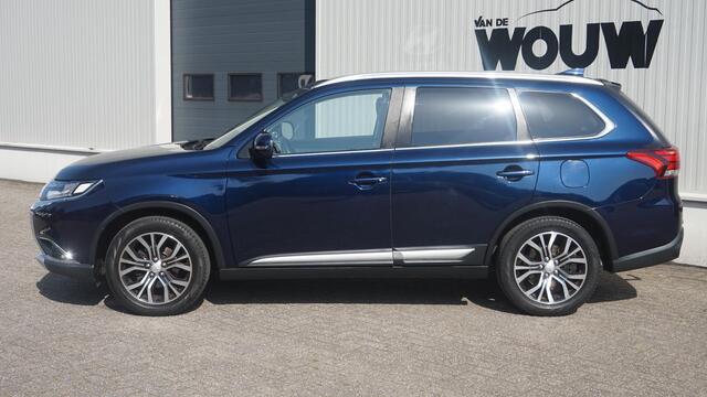Mitsubishi OUTLANDER 2.0 Executive Edition | 7-Persoons | Afn. Trekhaak Dealeronderhouden
