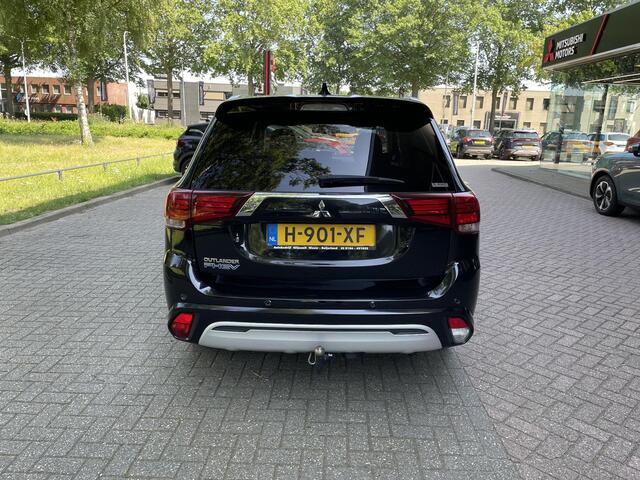 Mitsubishi OUTLANDER 2.4 PHEV Intense+ | Trekhaak | Schuifdak |