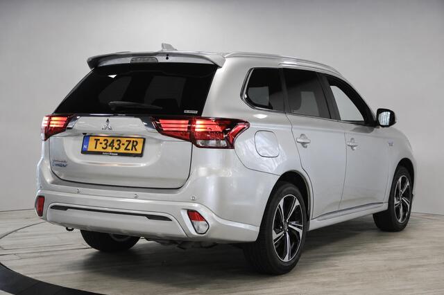 Mitsubishi OUTLANDER 2.4 PHEV Instyle | Schuif- opendak | 360 Camera | Cruise Adaptief
