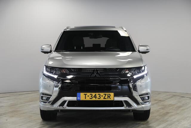 Mitsubishi OUTLANDER 2.4 PHEV Instyle | Schuif- opendak | 360 Camera | Cruise Adaptief