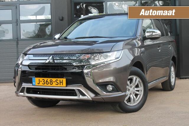 Mitsubishi OUTLANDER 2.4 PHEV PURE **NL-Auto** Trekhaak / camera / winterbanden set