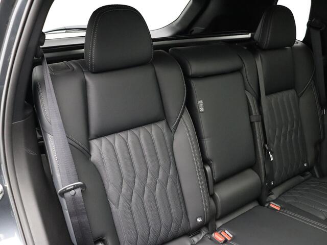 Mitsubishi OUTLANDER 2.4 PHEV Instyle | ¤8000,- KORTING! | Stoelverwarming Voor en Achter | Elektrische Achterklep | Yamaha audio | Panoramadak | Stoelmassage |