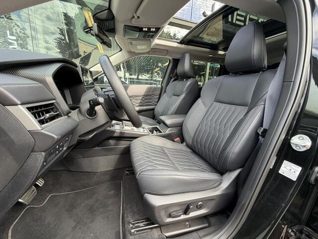 Mitsubishi OUTLANDER 2.4 PHEV Instyle 306PK | Leder | YAMAHA | Panoramadak | Stoel- en stuurverwarming | 1ste eigenaar | FABRIEKSGARANTIE TOT 04-2033!