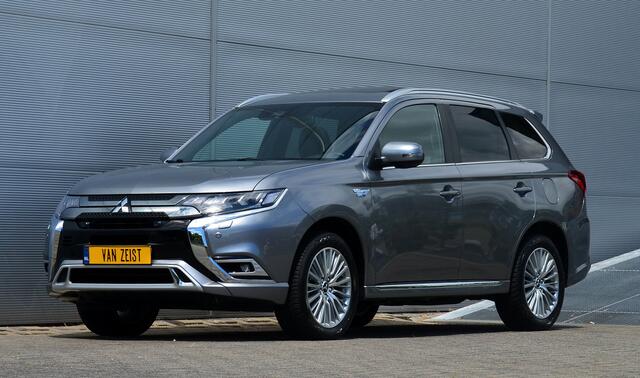 Mitsubishi OUTLANDER PHEV 2.4 INSTYLE 4WD | PLUG IN HYBRID | V2H | SOH % | FULL OPTIONS | SCHUIFDAK | ADAPTIEF CRUISE | ALL SEASON BANDEN | FABRIEKSGARANTIE TOT 23-12-2029* | ALL IN RIJKLAARPRIJS
