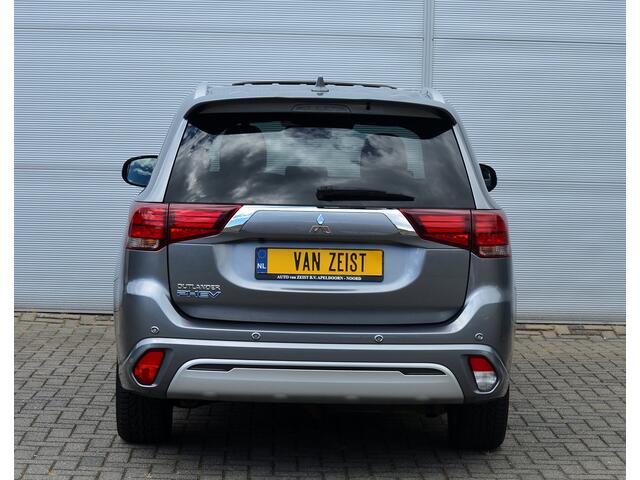 Mitsubishi OUTLANDER PHEV 2.4 INSTYLE 4WD | PLUG IN HYBRID | V2H | SOH % | FULL OPTIONS | SCHUIFDAK | ADAPTIEF CRUISE | ALL SEASON BANDEN | FABRIEKSGARANTIE TOT 23-12-2029* | ALL IN RIJKLAARPRIJS