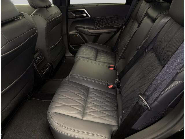 Mitsubishi OUTLANDER 2.4 PHEV Black Edition