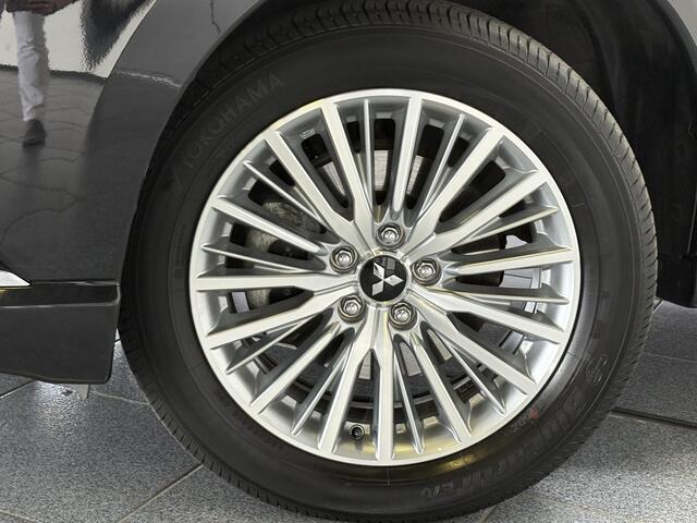 Mitsubishi OUTLANDER 2.4 PHEV Intense+ Camera, Stoelverwarming, Android Auto