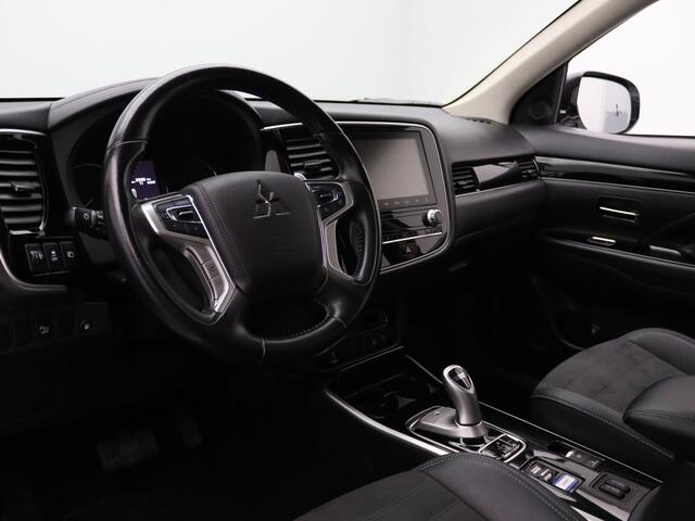 Mitsubishi OUTLANDER 224pk PHEV Intense Apple Carplay/Android Auto | Climate