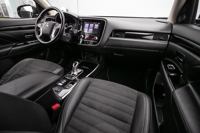 Mitsubishi OUTLANDER 2.4 PHEV Intense | Apple carplay/Android auto | Keyless | Led verlichting | Cam