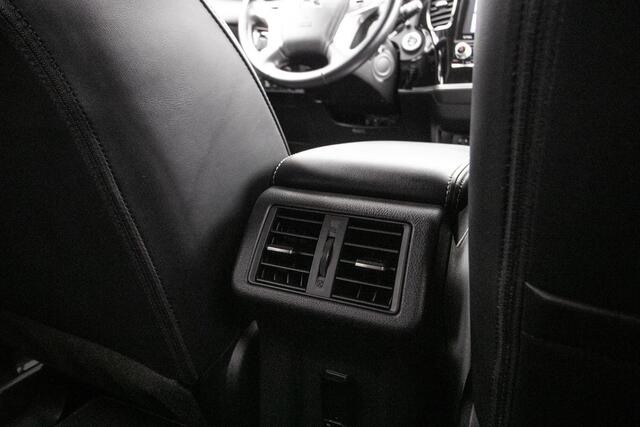 Mitsubishi OUTLANDER 2.4 PHEV Intense | Apple carplay/Android auto | Keyless | Led verlichting | Cam