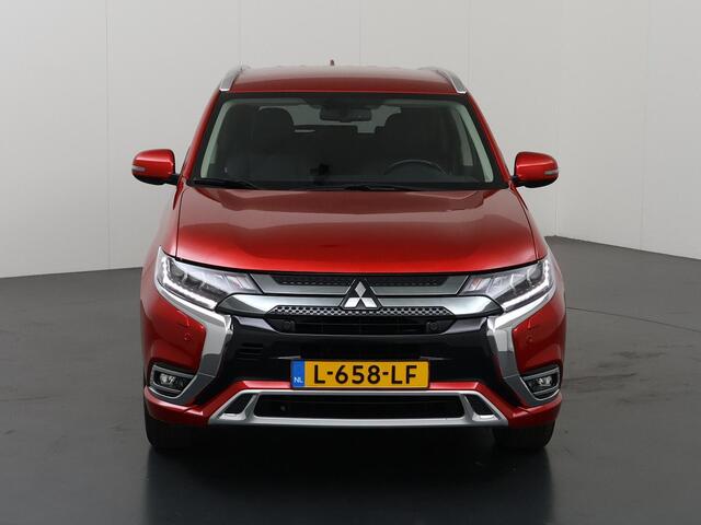 Mitsubishi OUTLANDER 2.4 PHEV Intense | Parkeercamera | Climate Control | Cruise Control | Navigatie via Carplay |