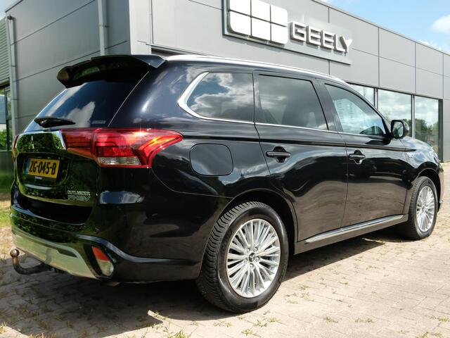 Mitsubishi OUTLANDER 2.4 PHEV Instyle |135 PK | Panoramadak | Elektrische klep |