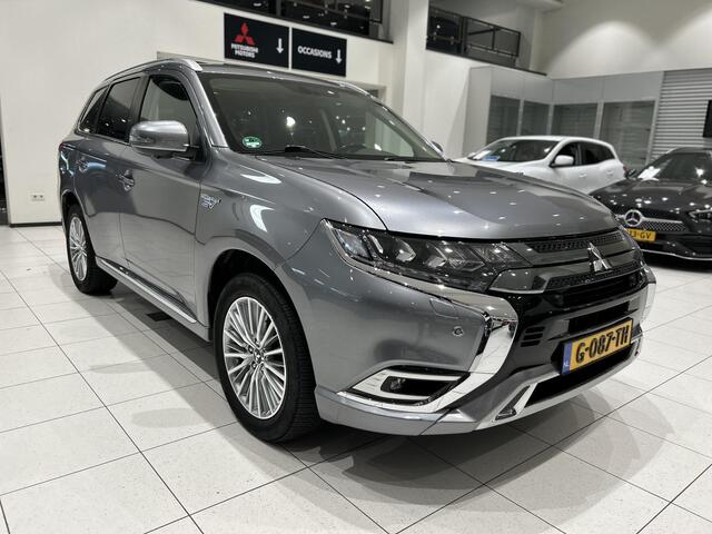 Mitsubishi OUTLANDER 2.4 PHEV Intense+ | Panoramadak | Stoel + Suur verwarming | 360 Camera