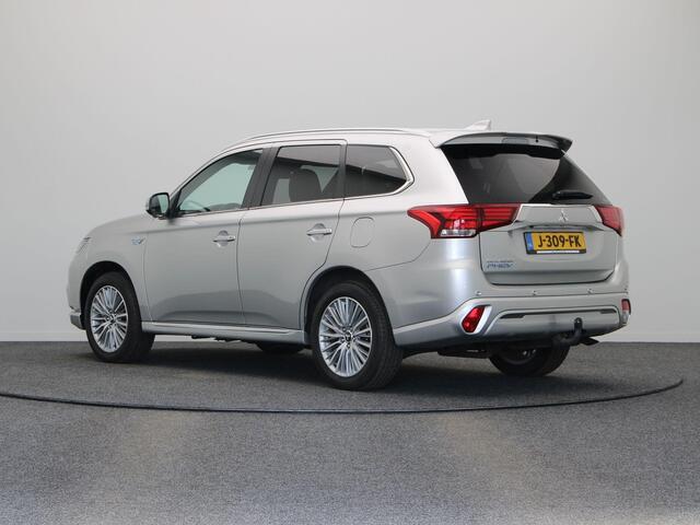 Mitsubishi OUTLANDER 2.4 PHEV Instyle | Leder | Panorama dak | Stoelverwarming | Trekhaak |