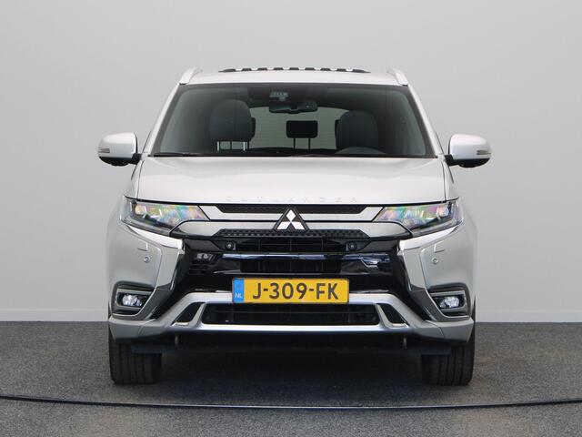 Mitsubishi OUTLANDER 2.4 PHEV Instyle | Leder | Panorama dak | Stoelverwarming | Trekhaak |