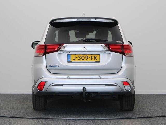 Mitsubishi OUTLANDER 2.4 PHEV Instyle | Leder | Panorama dak | Stoelverwarming | Trekhaak |