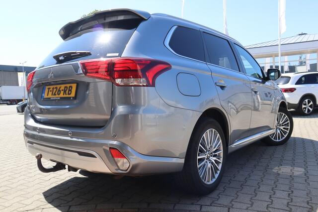 Mitsubishi OUTLANDER 2.4 PHEV Prestige Leder | Trekhaak | Navi | Standkachel