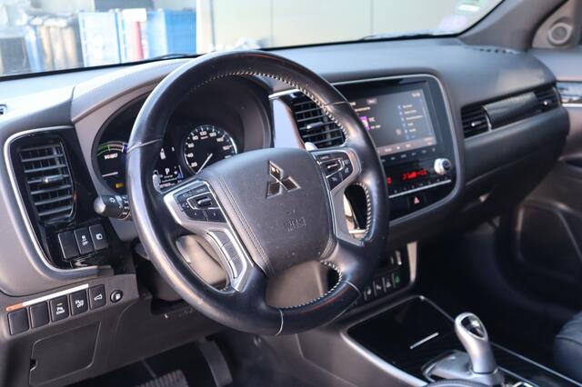 Mitsubishi OUTLANDER 2.4 PHEV Prestige Leder | Trekhaak | Navi | Standkachel
