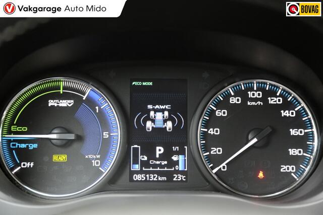 Mitsubishi OUTLANDER 2.4 4WD Automaat PHEV Intense | Trekhaak | All-Season banden