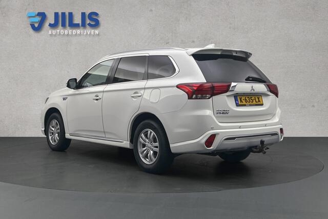 Mitsubishi OUTLANDER 2.4 PHEV Pure | Trekhaak | Camera | Stoelverwarming | Airco