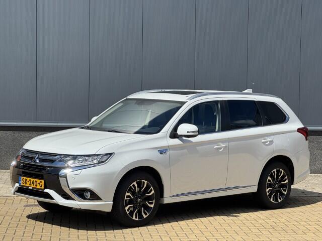 Mitsubishi OUTLANDER 2.0 PHEV Prestige Leer, schdak