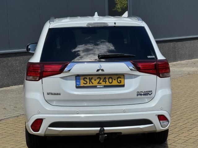 Mitsubishi OUTLANDER 2.0 PHEV Prestige Leer, schdak
